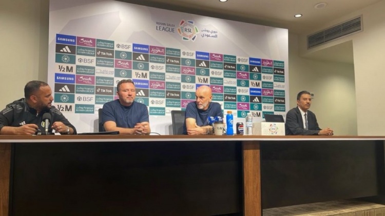 皮奧利：球隊并未因推遲開球而受影響，利雅得勝利配得上勝利